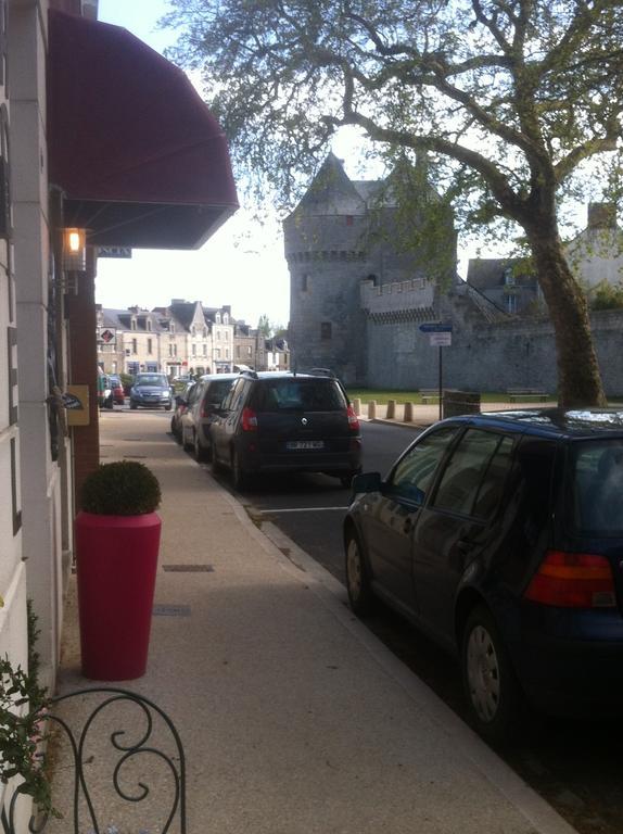 Hôtel Les Remp'Arts Guérande Exterior foto